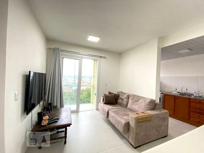 APARTAMENTO no 9º andar com 2 dormitórios e 1 garagem