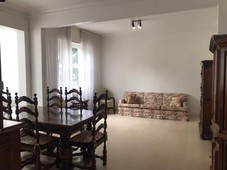 Apartamento à venda em Laranjeiras com 135 m², 3 quartos, 1 vaga