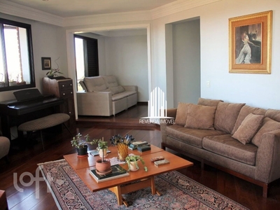 Apartamento à venda em Vila Andrade com 198 m², 3 quartos, 2 suítes, 3 vagas