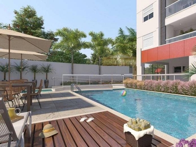 Apartamento com 2 Quartos e 2 banheiros à Venda, 71 m² por R$ 295.000
