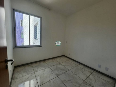 Apartamento com 2 Quartos e 2 banheiros à Venda, 77 m² por R$ 290.000