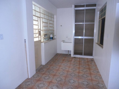 Casa com 2 Quartos e 1 banheiro para Alugar, 83 m² por R$ 1.200/Mês