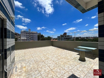 Apartamento à venda em Itapoã com 182 m², 3 quartos, 1 suíte, 2 vagas