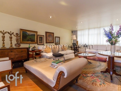 Apartamento à venda em Jardim América com 369 m², 4 quartos, 2 suítes, 3 vagas