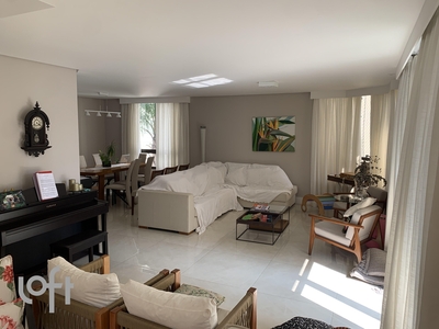 Apartamento à venda em Paraíso com 230 m², 3 quartos, 3 suítes, 3 vagas