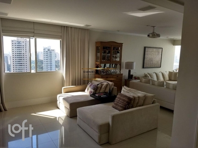 Apartamento à venda em Vila Andrade com 200 m², 4 quartos, 2 suítes, 3 vagas