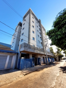Apartamento em Loteamento Biguaçu, Apucarana/PR de 75m² 2 quartos à venda por R$ 388.000,00