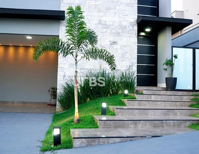 Casa em Parque Residencial Morumbi, Senador Canedo/GO de 153m² 3 quartos à venda por R$ 1.289.000,00