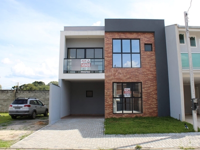 Sobrado em Vila Glória, Campo Largo/PR de 127m² 2 quartos à venda por R$ 549.000,00