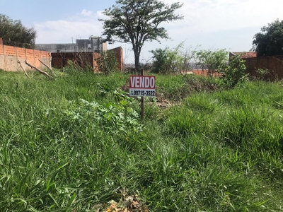 Terreno em Vila Industrial, Bauru/SP de 360m² à venda por R$ 178.000,00