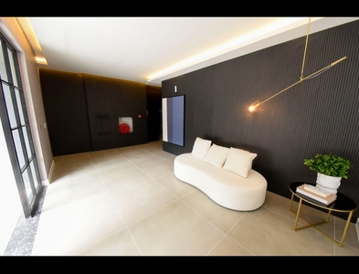 Apartamento no Bairro Bom Retiro em Blumenau com 3 Dormitórios (3 suítes) e 170 m²