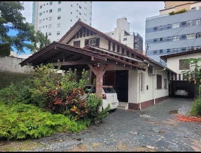 Terreno no Bairro Victor Konder em Blumenau com 862 m²