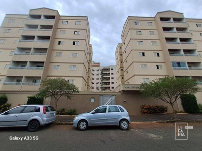 Apartamento com 2 dormitórios para alugar, 96 m² por R$ 1.831,00/mês - Jardim Glória - Ame
