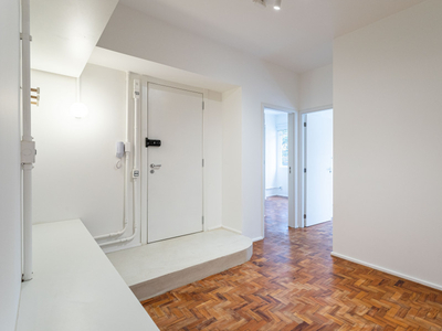 Apartamento com 2 Quartos para alugar, 45m² - Pinheiros