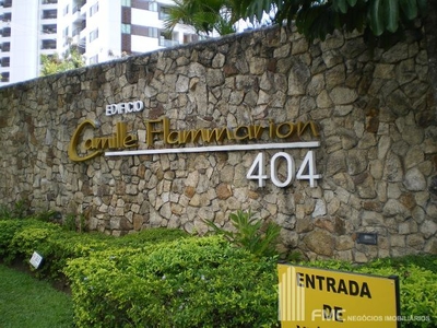 Apartamento em Casa Forte, Recife/PE de 125m² 3 quartos para locação R$ 5.500,00/mes