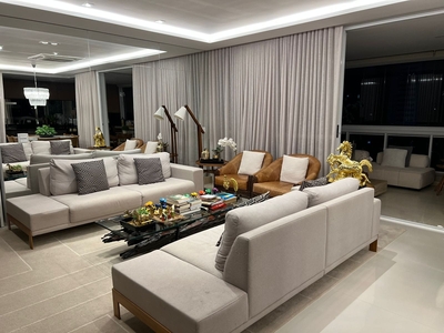 Apartamento em Santa Rosa, Londrina/PR de 245m² 3 quartos à venda por R$ 2.589.000,00