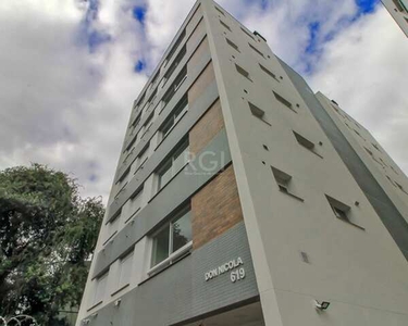 Apartamento para Venda - 72.12m², 2 dormitórios, sendo 1 suites, 2 vagas - Petrópolis