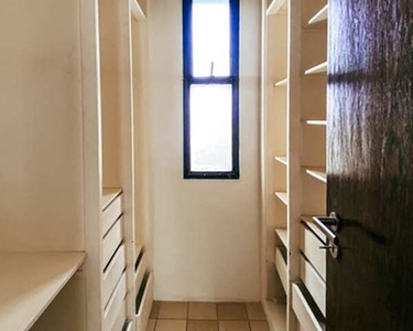 Apartamento para venda possui 200 metros quadrados com 4 quartos em Grageru - Aracaju - SE