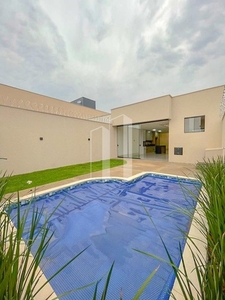 Casa com 159 m² de construção no Setor Vila Rosa - Goiânia