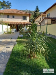 Casa com 3 dormitórios à venda, 150 m² por R$ 690.000,00 - Albuquerque - Teresópolis/RJ