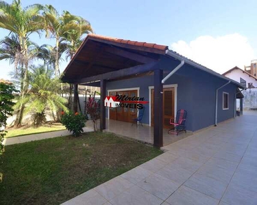 Casa com piscina localização privilegiada próximo a praia em Peruibe