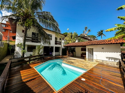 Casa em Camboinhas, Niterói/RJ de 298m² 4 quartos para locação R$ 5.000,00/mes