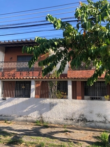 Casa em Campo Grande, Rio de Janeiro/RJ de 361m² 4 quartos à venda por R$ 799.000,00