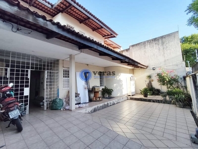 Casa em Dionisio Torres, Fortaleza/CE de 350m² 11 quartos para locação R$ 5.000,00/mes