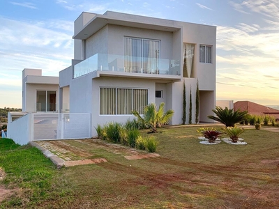 Casa em Ninho Verde Ii, Pardinho/SP de 285m² 4 quartos à venda por R$ 889.000,00