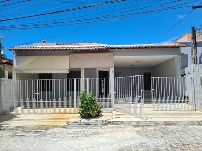 Casa em Parque do Pitimbu, Parnamirim/RN de 170m² 4 quartos para locação R$ 2.300,00/mes