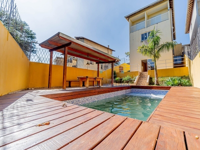 Casa em Pitas, Cotia/SP de 265m² 4 quartos à venda por R$ 919.000,00