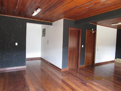 Casa em Quebec, Londrina/PR de 406m² 1 quartos para locação R$ 6.600,00/mes