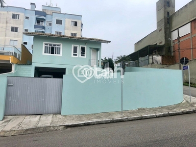 Casa em Serraria, São José/SC de 115m² 2 quartos à venda por R$ 629.000,00