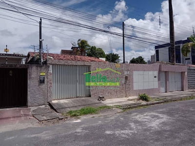 Casa em Tamarineira, Recife/PE de 410m² 8 quartos à venda por R$ 1.299.000,00