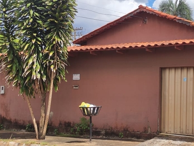Casa em Vila Mutirão II, Goiânia/GO de 170m² 3 quartos à venda por R$ 349.000,00