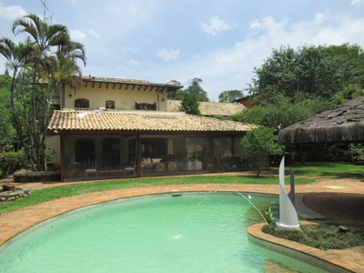 Casa em Vila Santo Antônio, Cotia/SP de 890m² 4 quartos à venda por R$ 3.900.000,00 ou para locação R$ 30.000,00/mes