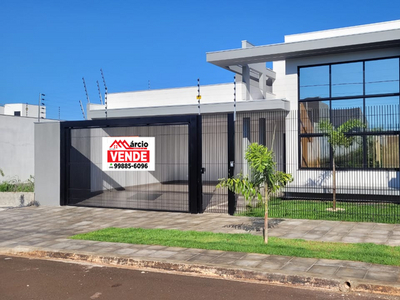 Casa em Zona 02, Maringá/PR de 174m² 3 quartos à venda por R$ 919.000,00