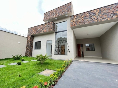 Casa maravilhosa com 3 quartos piscina e área gourmet no Residencial Eli Forte Goiânia