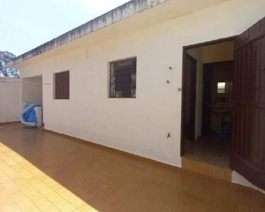 Casa Padrão, 2 dormitórios, 1 suítes, 3 banheiro, 3 vagas na garagem, 160M² de Área Constr