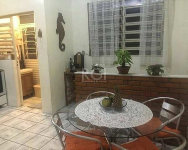 Casa para Venda - 170m², 3 dormitórios, sendo 1 suites, 3 vagas - Partenon