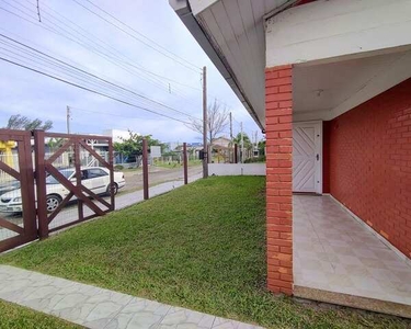 Casa para venda possui 157 metros quadrados com 3 quartos em Araca - Capão da Canoa - RS