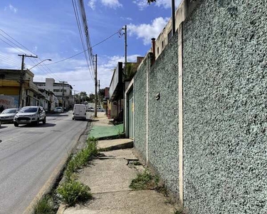 Casa para venda possui 360 metros quadrados com 2 quartos