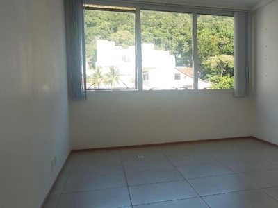 Sala em São Francisco, Niterói/RJ de 30m² para locação R$ 800,00/mes