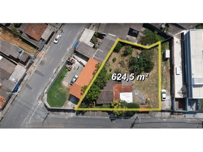 Terreno em Jardim Layr, Mogi das Cruzes/SP de 624m² à venda por R$ 498.900,00