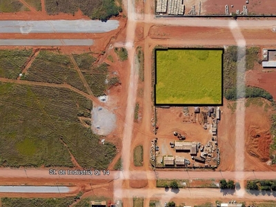 Terreno em Setor Industrial (Ceilândia), Brasília/DF de 5600m² para locação R$ 50.000,00/mes