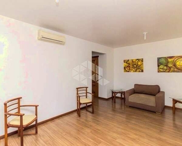 Vende apartamento de 93 m² com 2 dormitórios , dependência de empregada e 1 vaga de garag