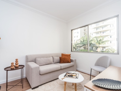 Apartamento à venda em Vila Olímpia com 54 m², 2 quartos, 2 vagas