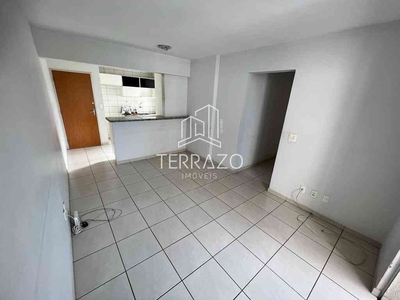 Apartamento com 3 quartos à venda no bairro Negrão de Lima, 76m²