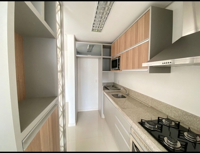 Apartamento no Bairro Itoupava Seca em Blumenau com 2 Dormitórios (1 suíte) e 80 m²