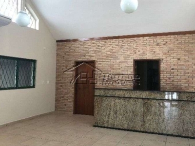 Casa com excelente localização no jardim maringá